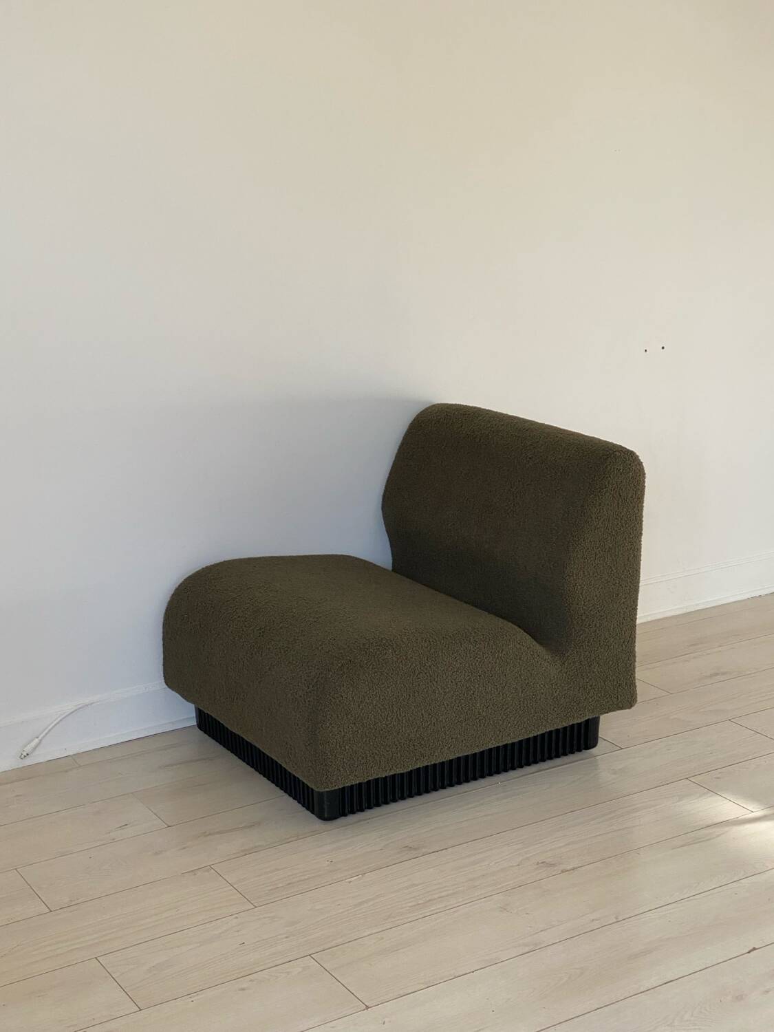 6 Herman Miller armchairs 1970