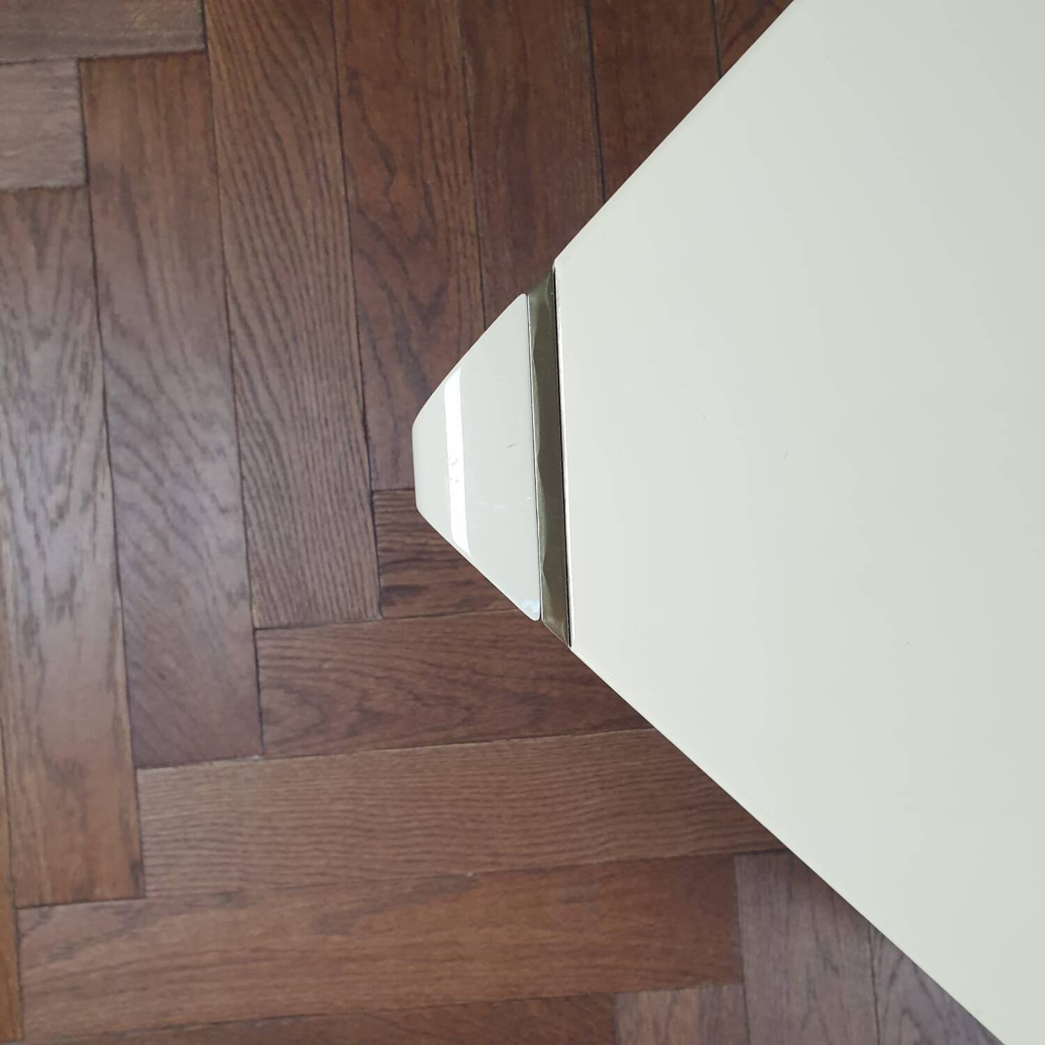 Vintage side coffee table / end table from the 70s / 80s