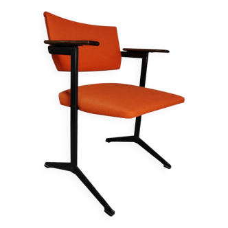 Ariadne armchair by Friso Kramer