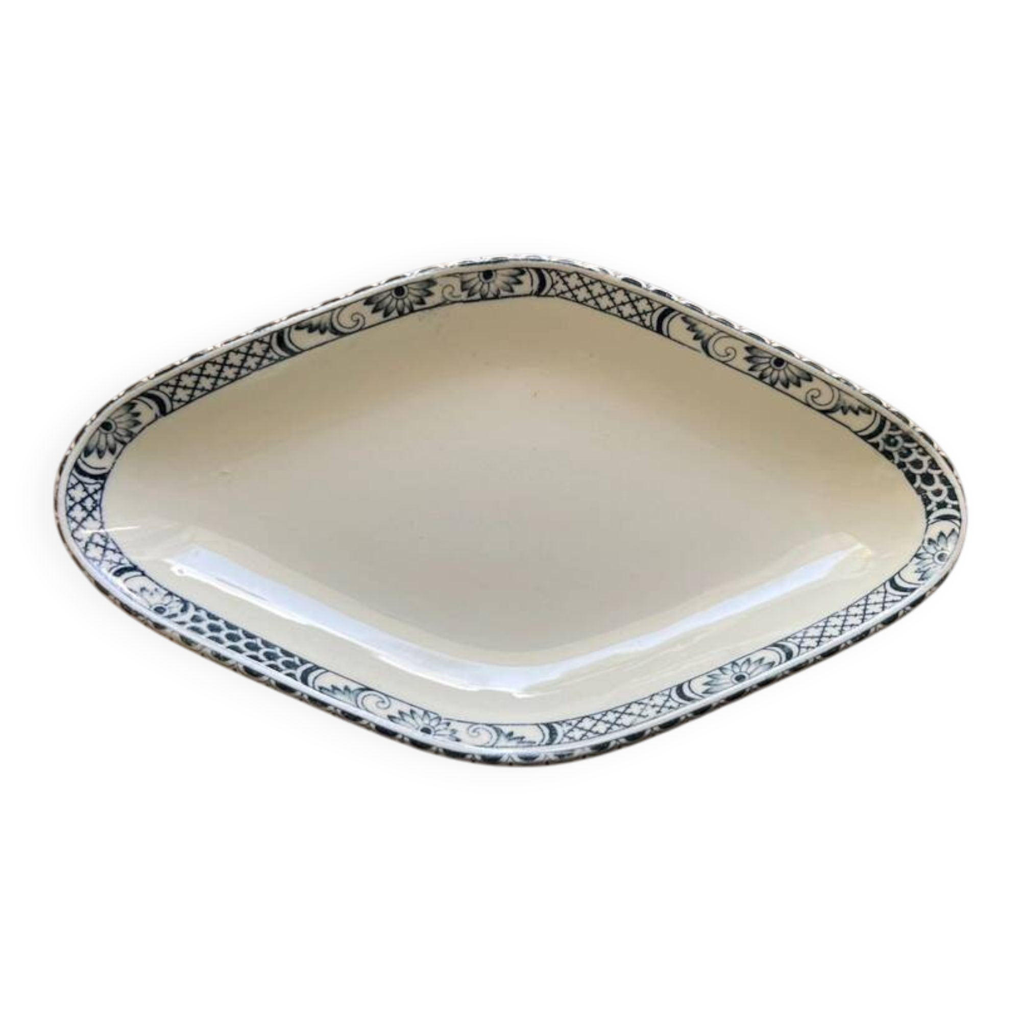 Antique earthenware dishes from Salins - Terre de fer