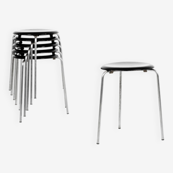 Midcentury set of 6 Dot stools in black by Arne Jacobsen for Fritz Hansen, 1964