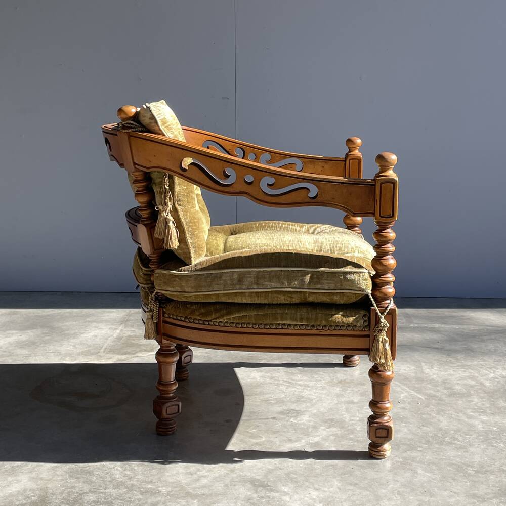 Giorgetti / classic armchair in art deco style / italy 1970s