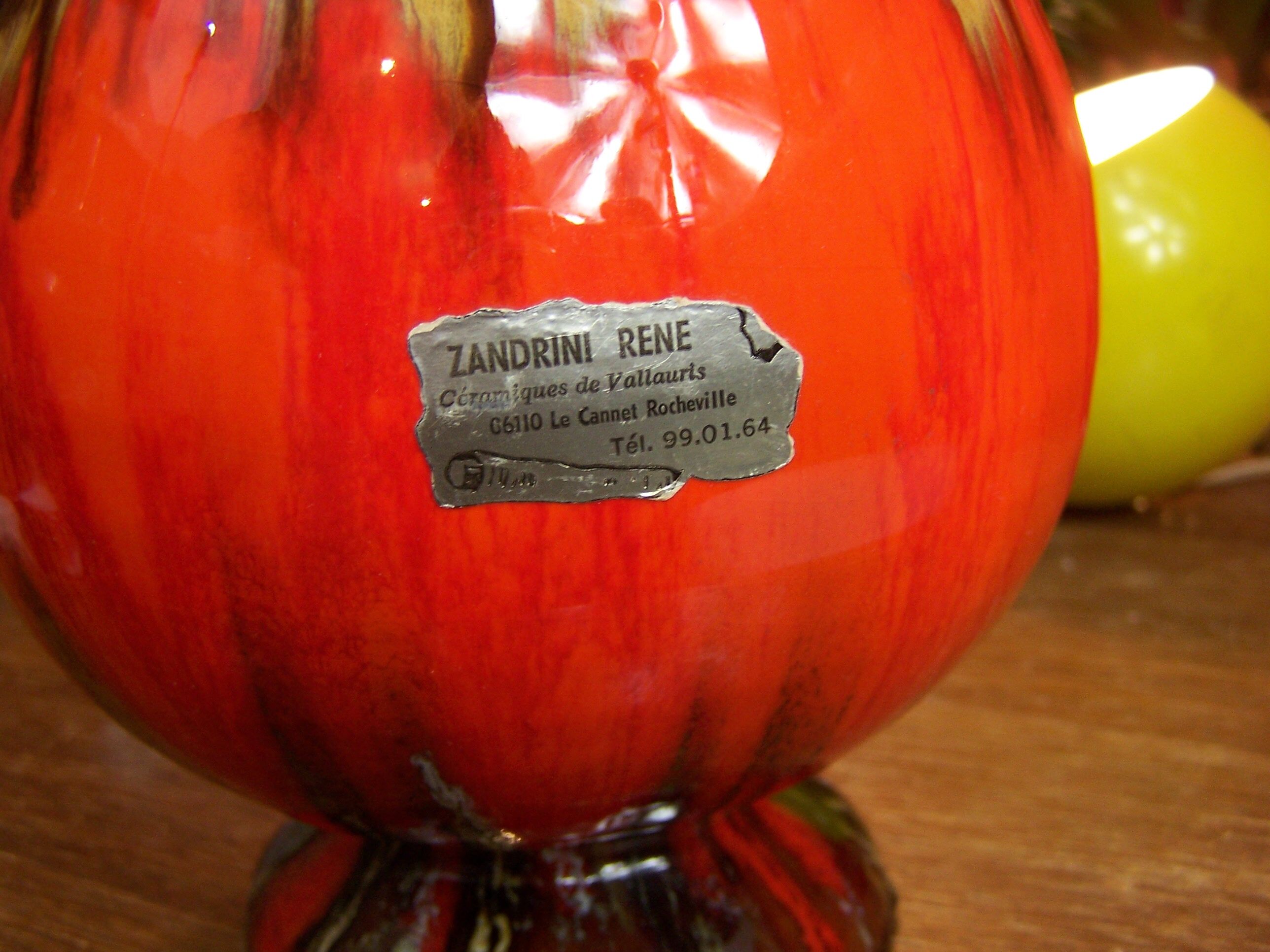Vase ball Vallauris