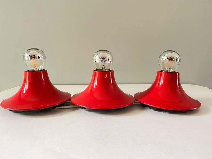 Three "Teti" wall lights Vico Magistretti edition Artemide