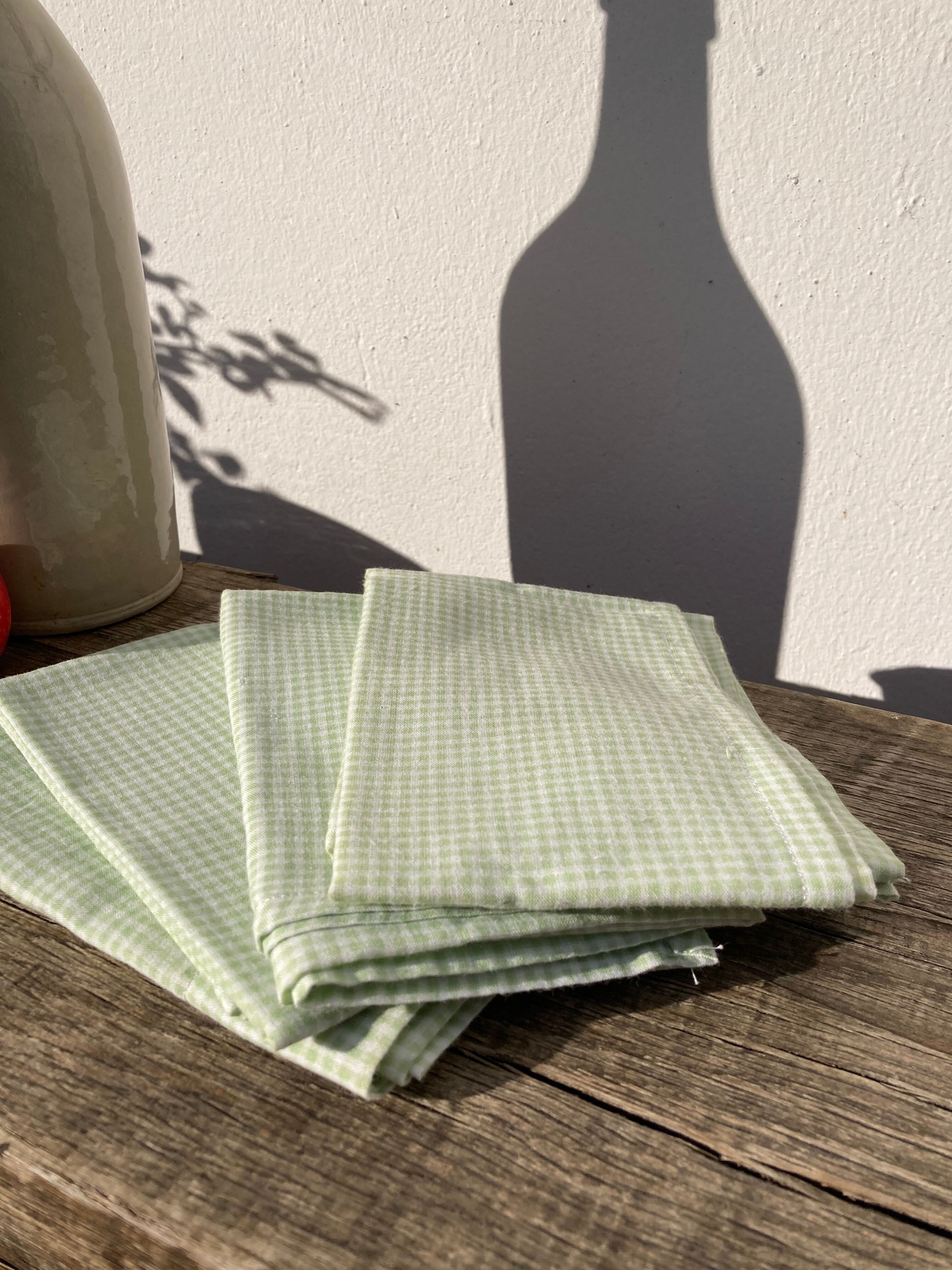 4 green rectangular napkins \u00e0 vintage tiles