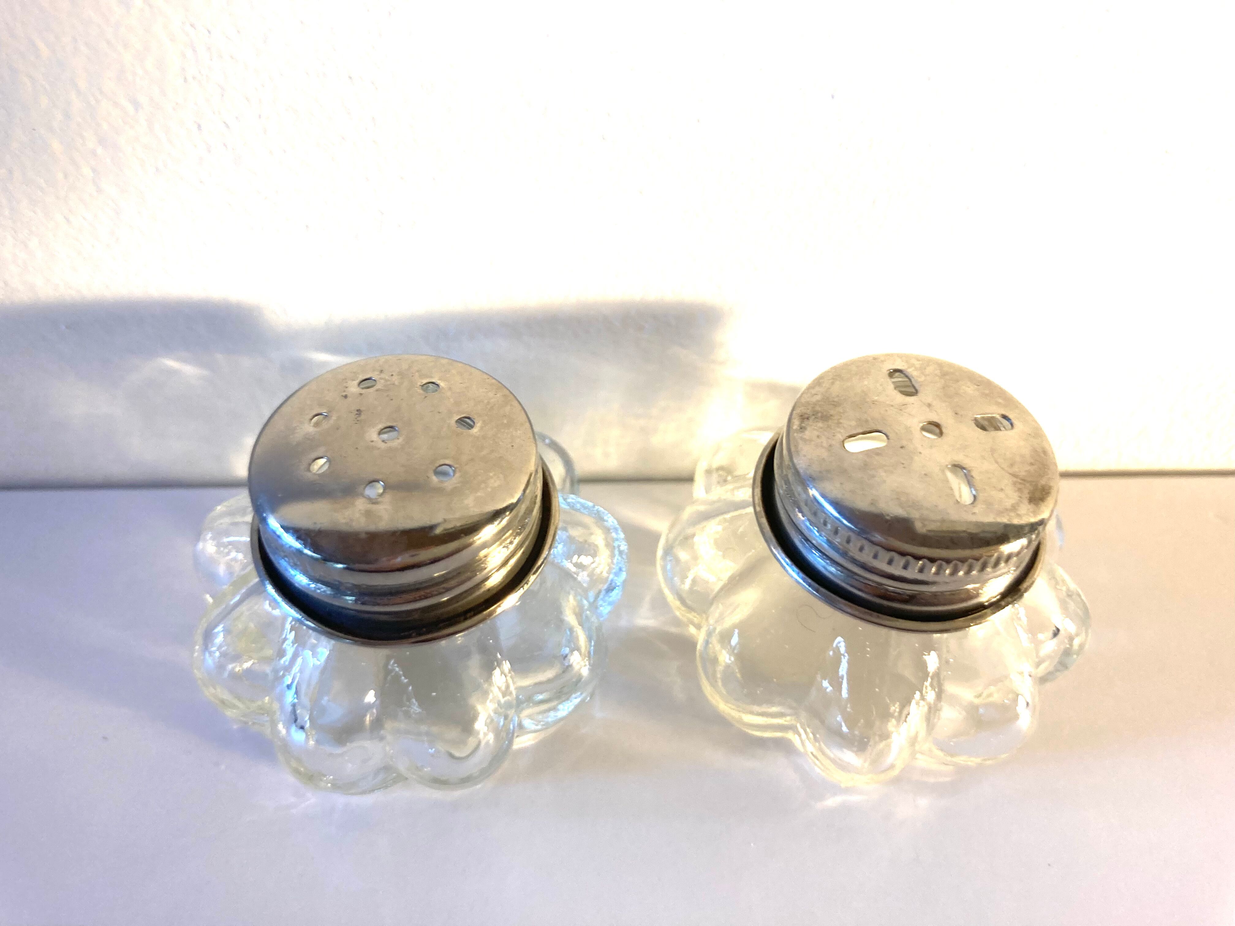 Salt and pepper shakers - 50s