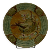 Slop bowl with bird decoration.