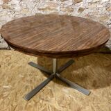 Formica round table