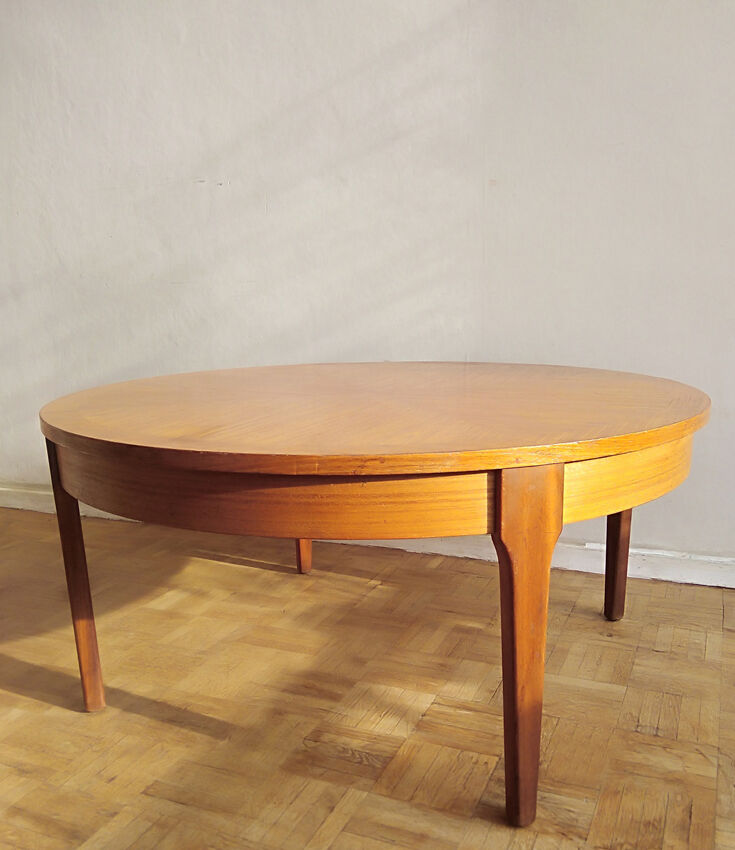 Scored roundtable of the 1960s