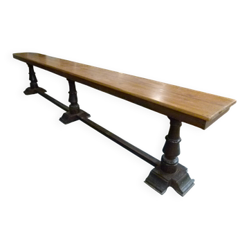 Clothier table counter