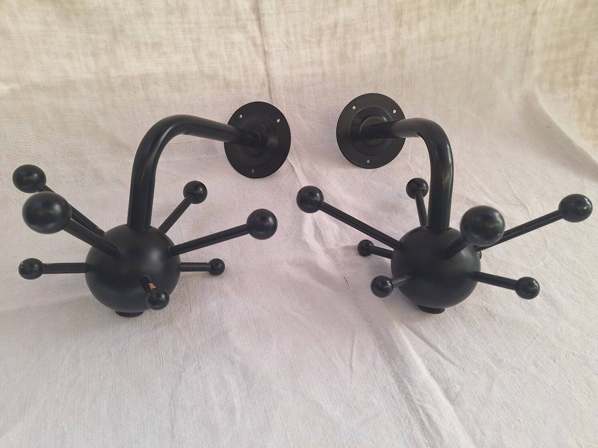 Paire de porte manteau sputnik 1990