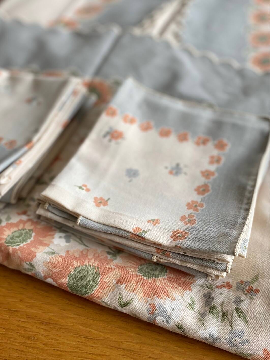 Vintage tablecloth and matching napkins