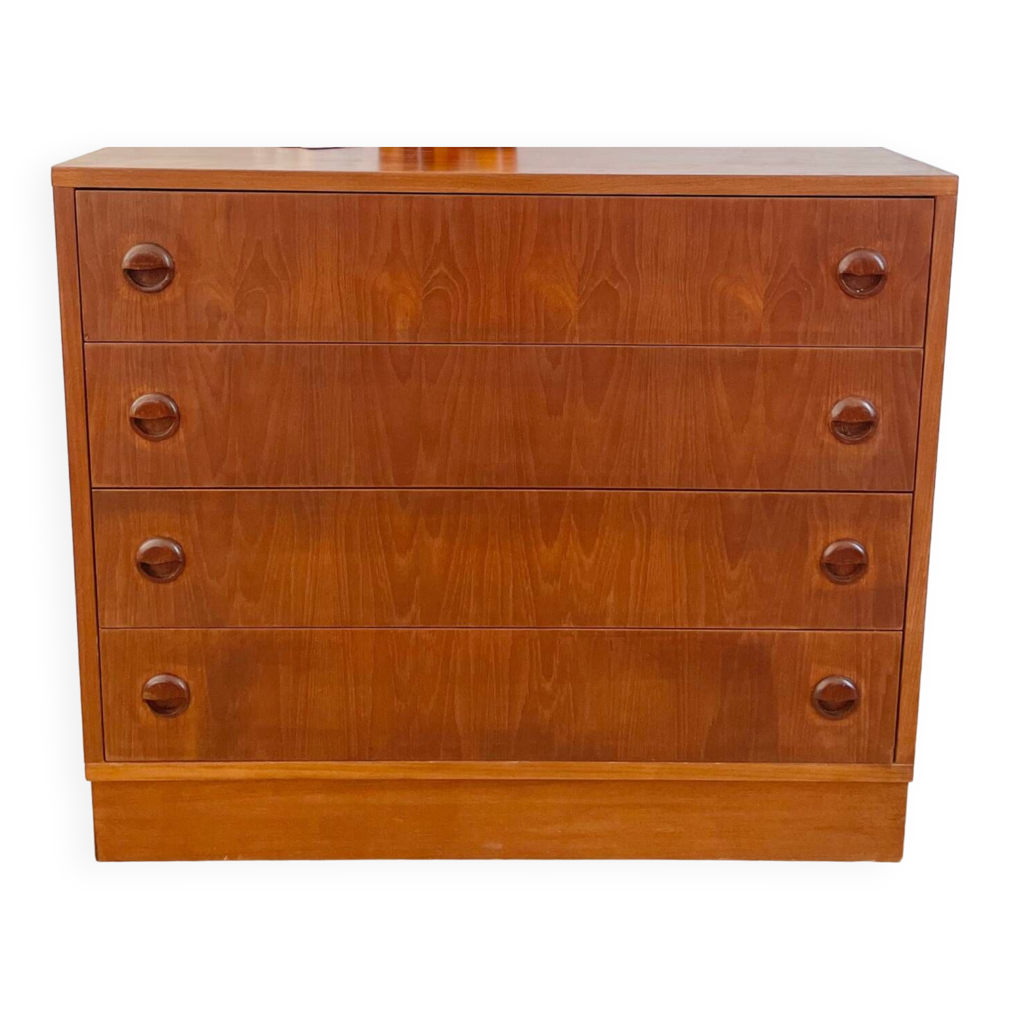 Scandinavian chest of drawers