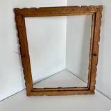 Cadre ancien sculpté à la main en bois de cèdre 29,5 cm x 24 cm
