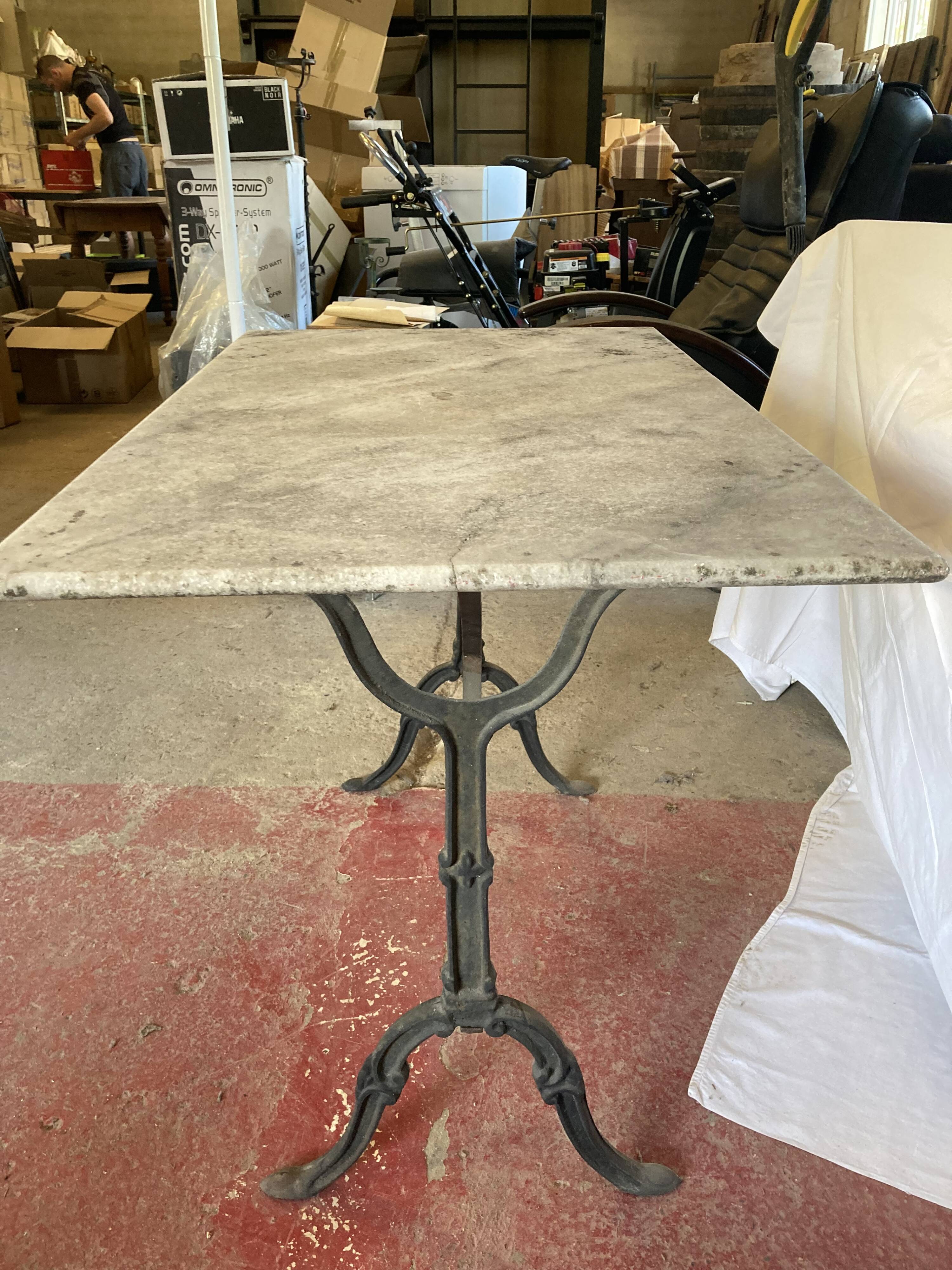 Table de bistrot provencal base cast iron marble top early twentieth century