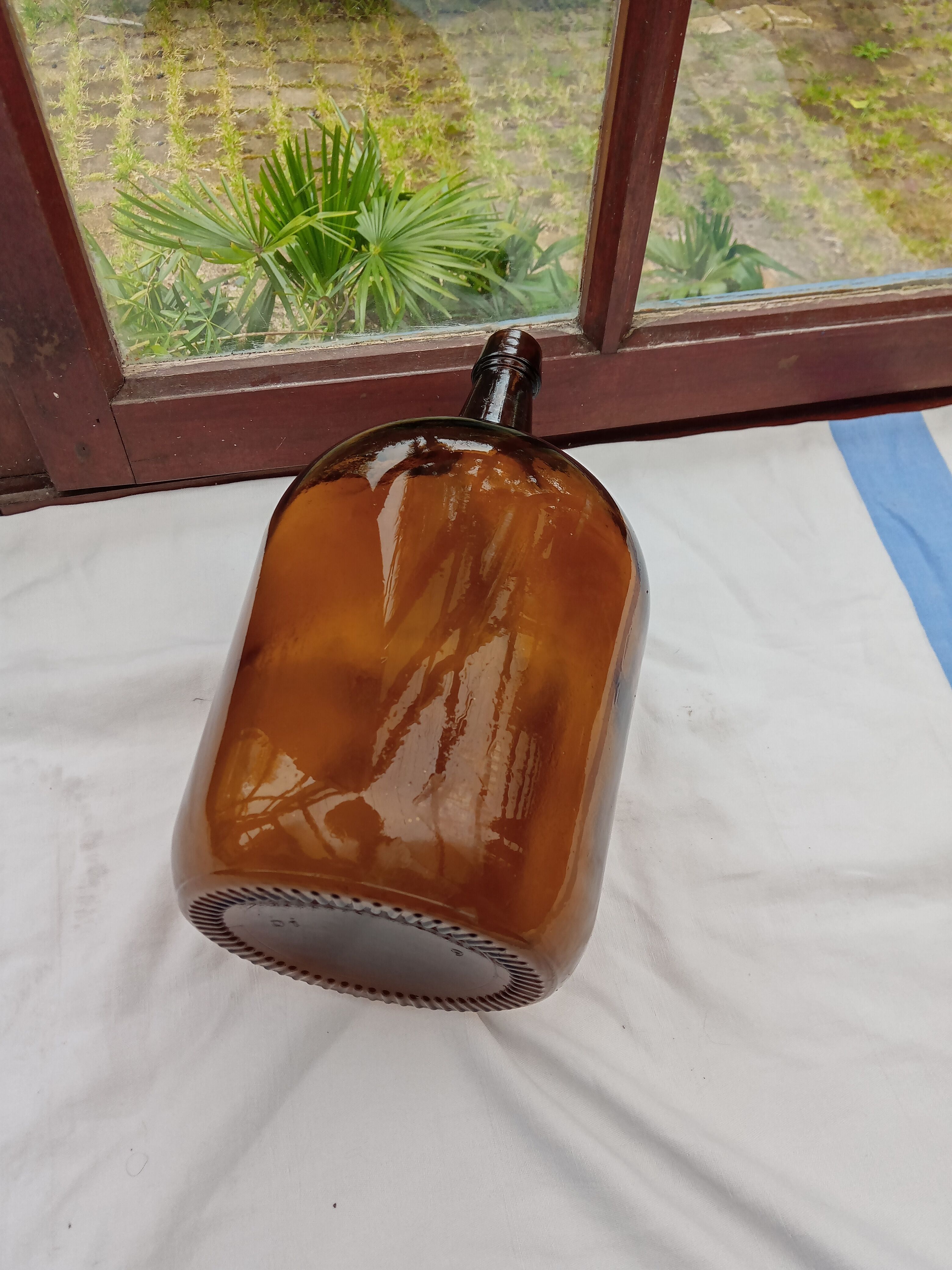 Demijohn 6 liters brown