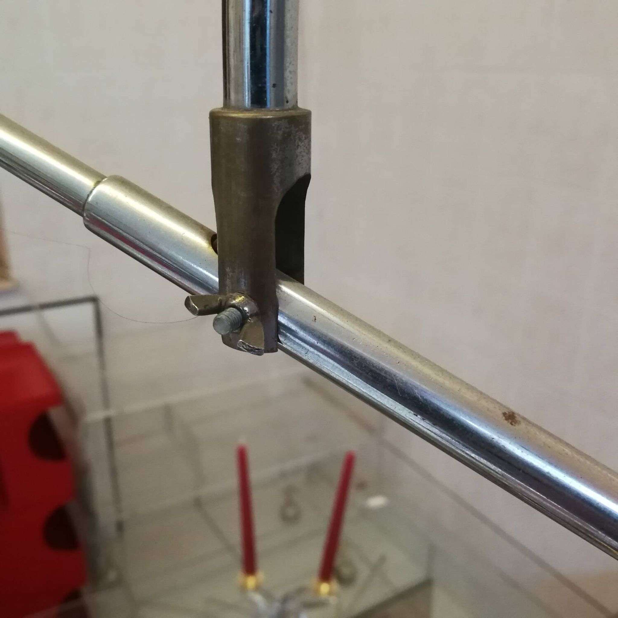 Lampadaire orbiter à balancier et contrepoids acier chromé sonnemans