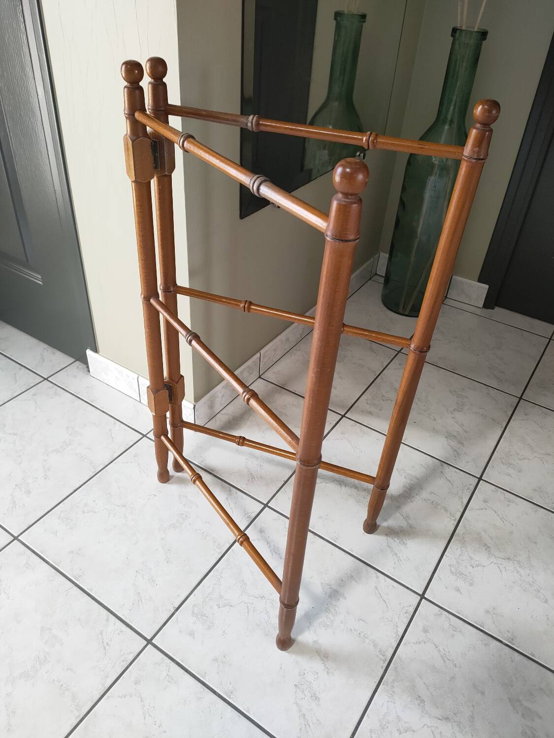Vintage wood/bamboo towel holder