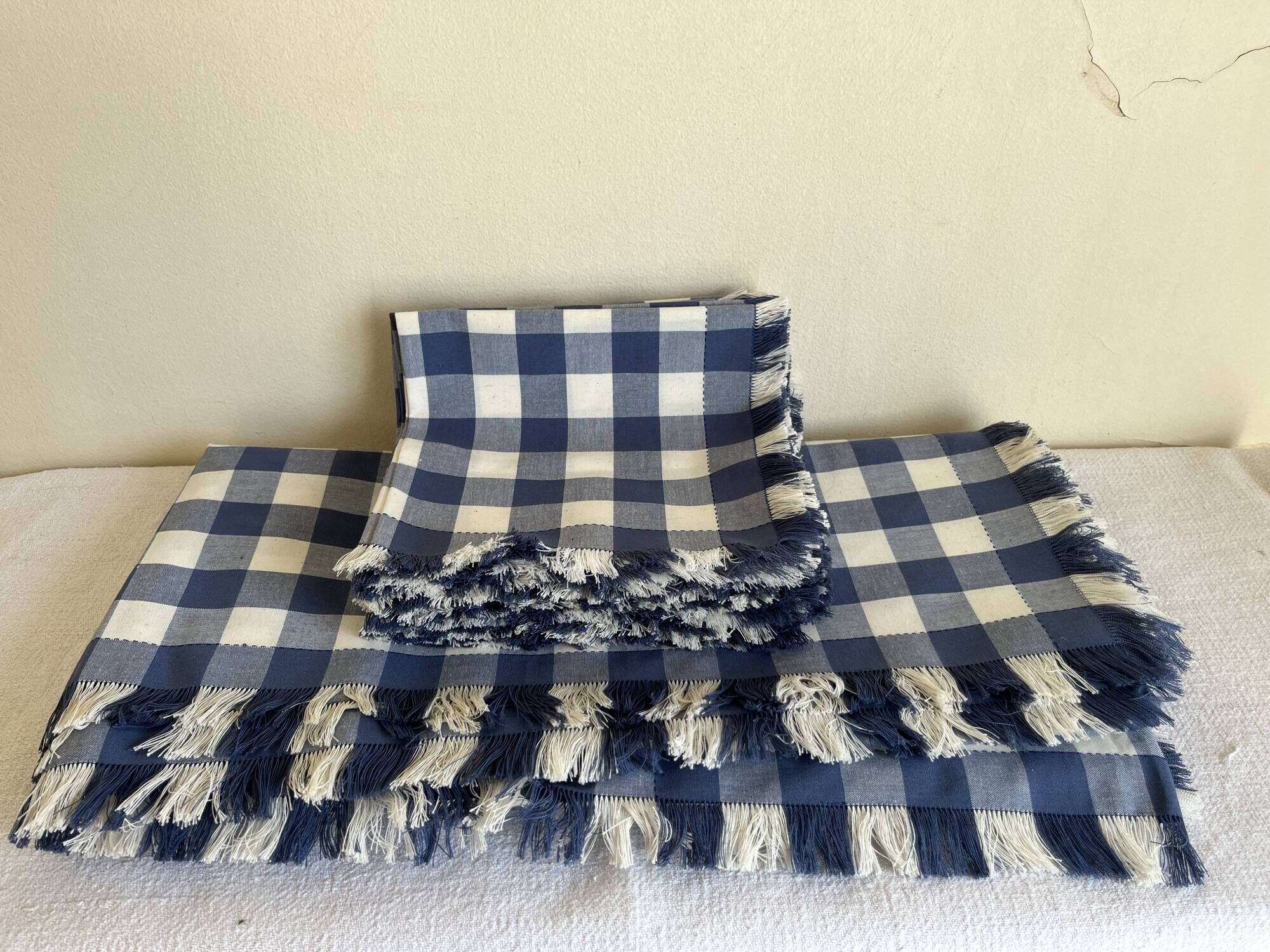 New fringed XL Vichy canvas tablecloth with 14 napkins, width 210cm.