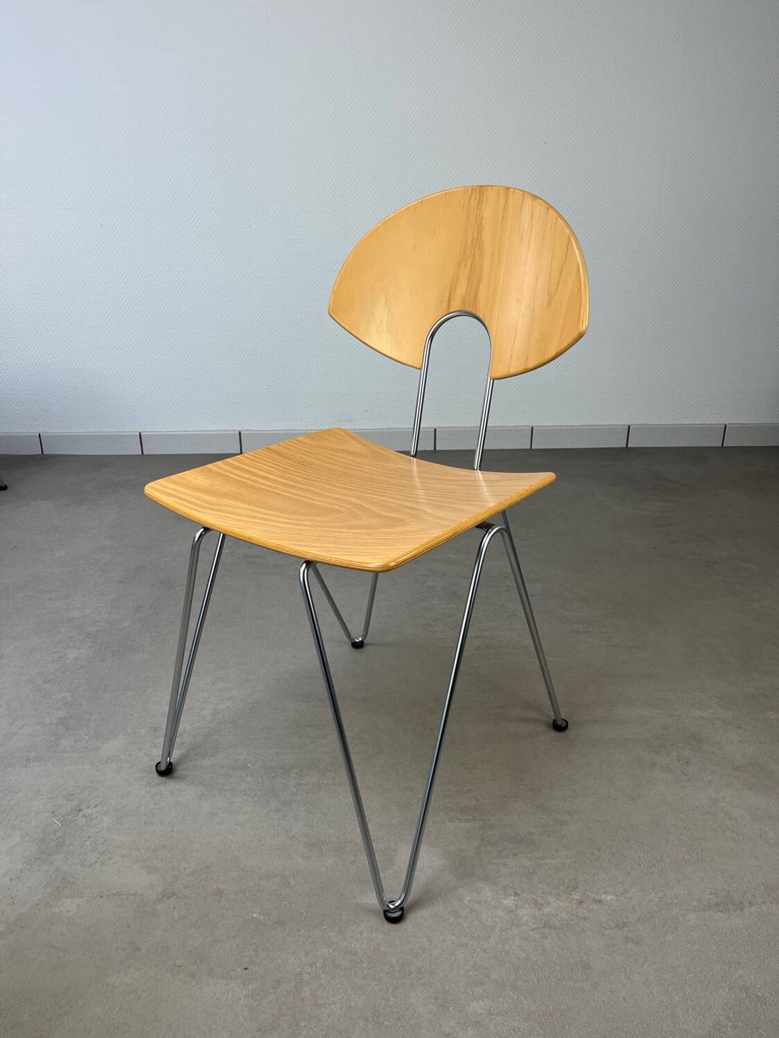 6 Mikado chairs 1800, stackable, design by Walter Leeman for Kusck&co.