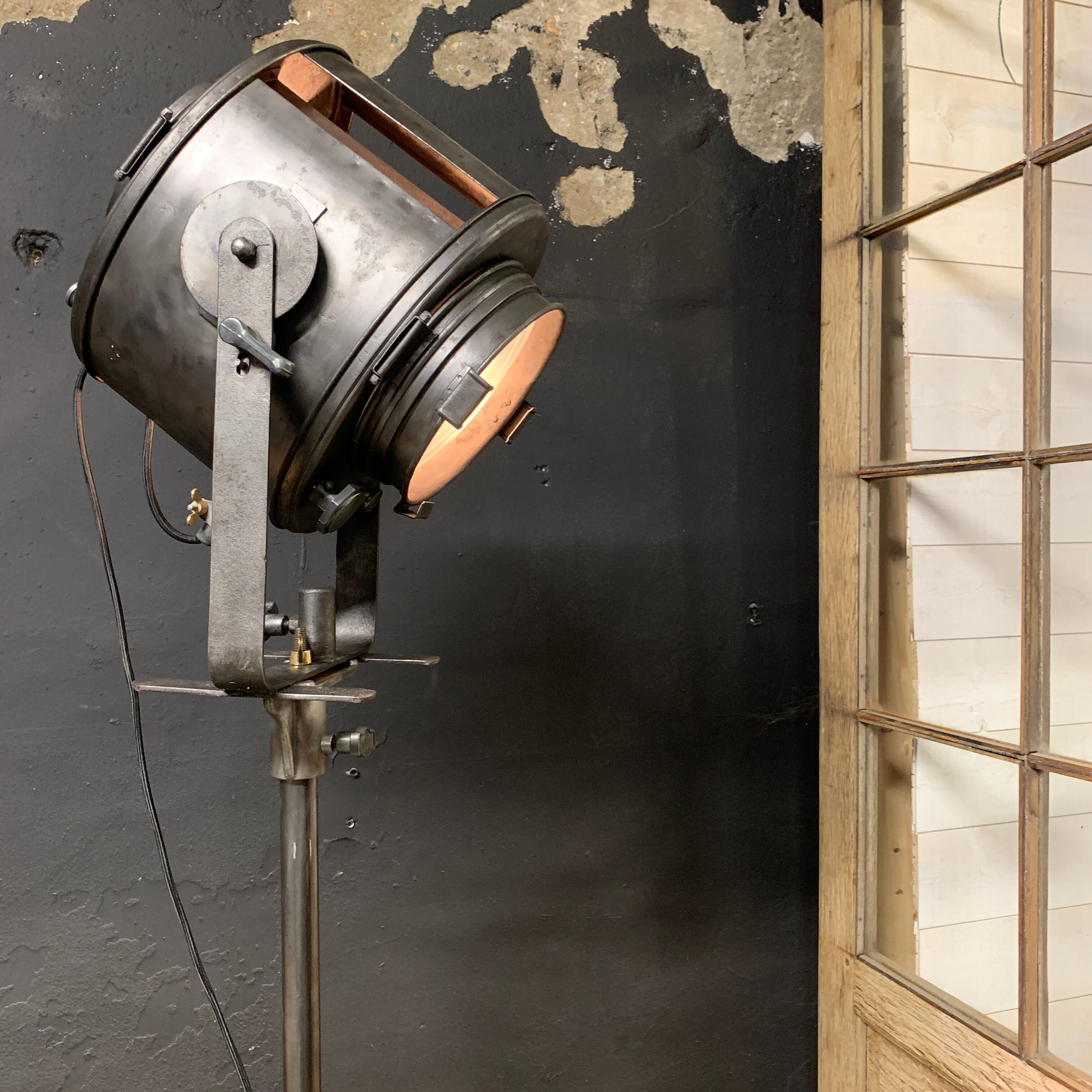 Cinema projector 1k A.E cremer 1940