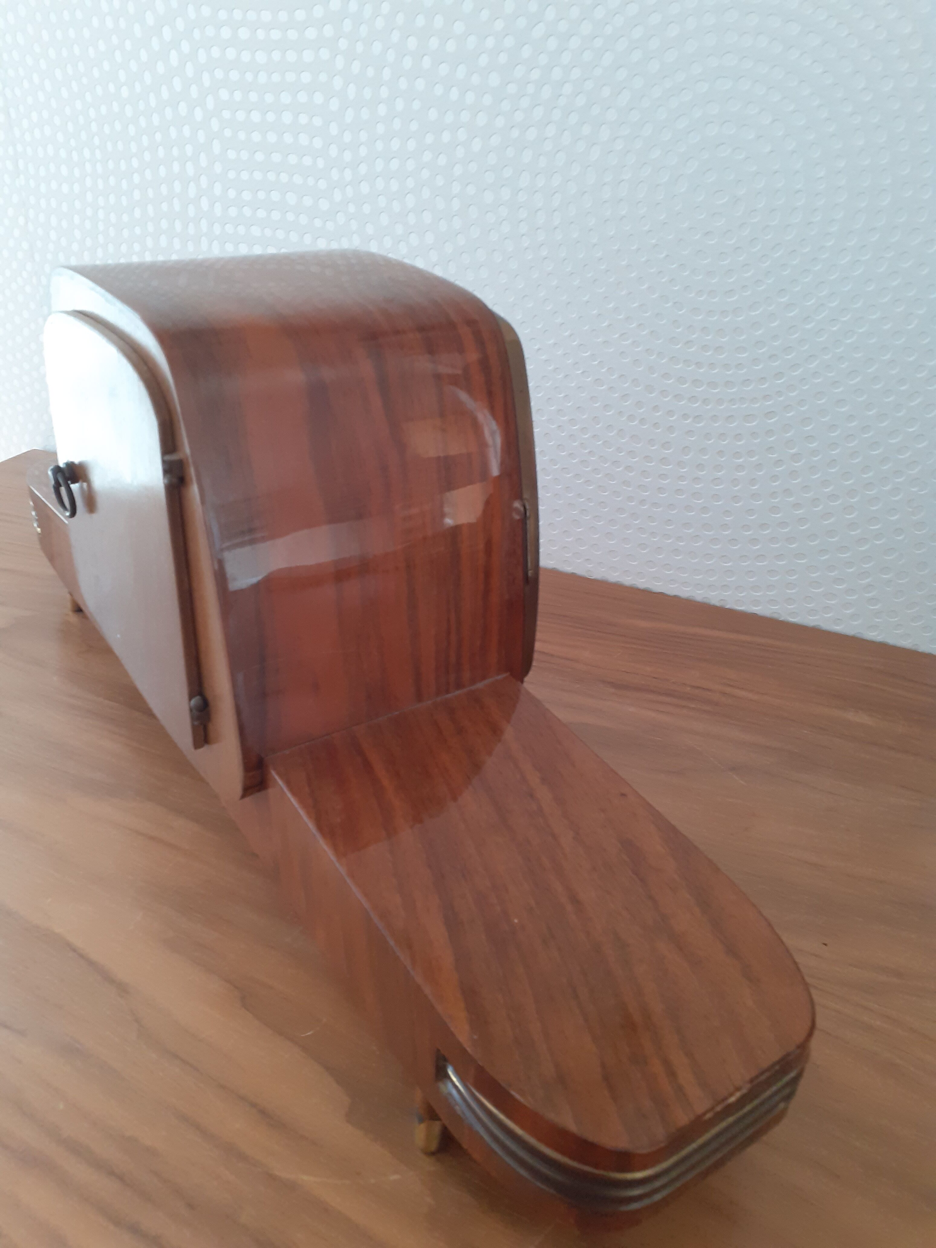 Hermle clock to lay 50-60s