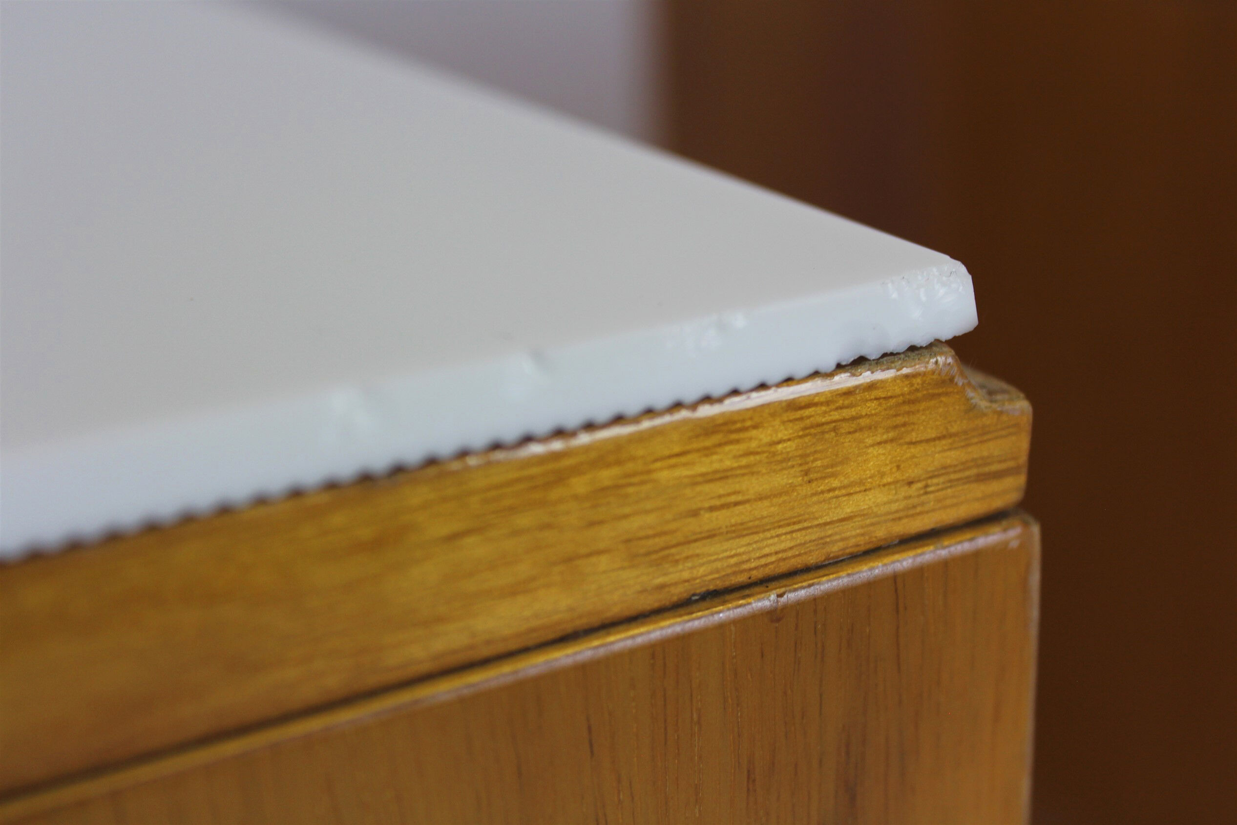 Vintage Nightstands with White Glass Tops, 1970s, Set of 2