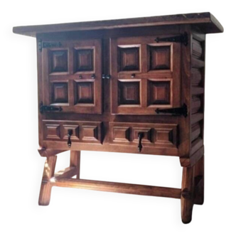 Meuble Espagnol