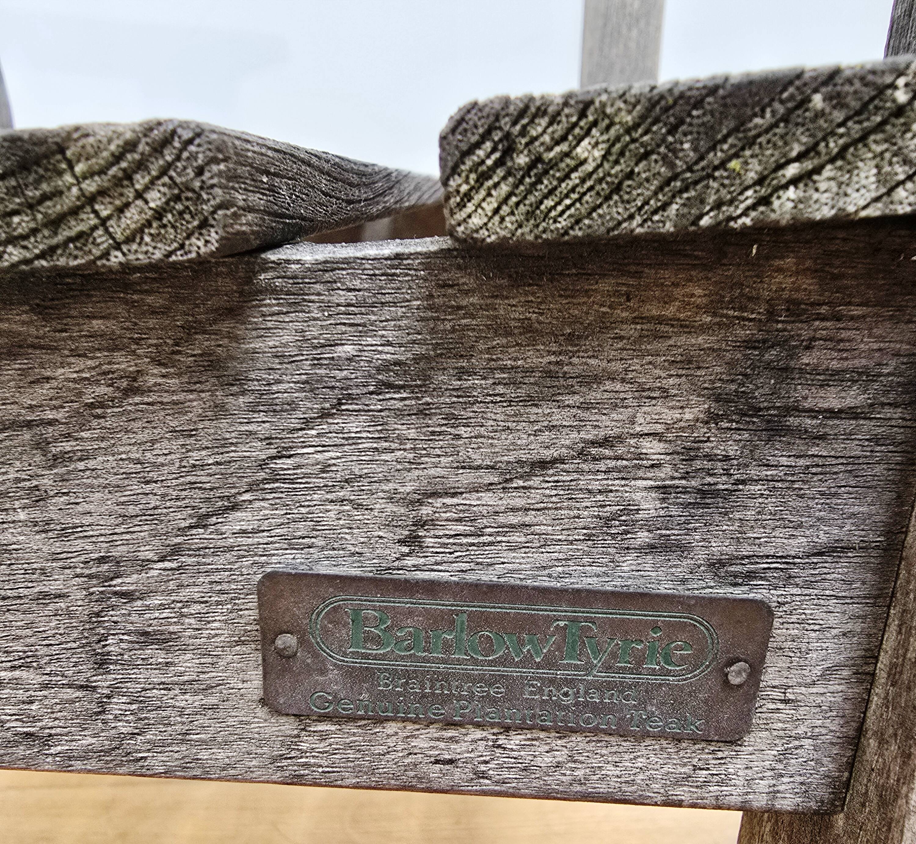 Barlowtyrie Garden Set