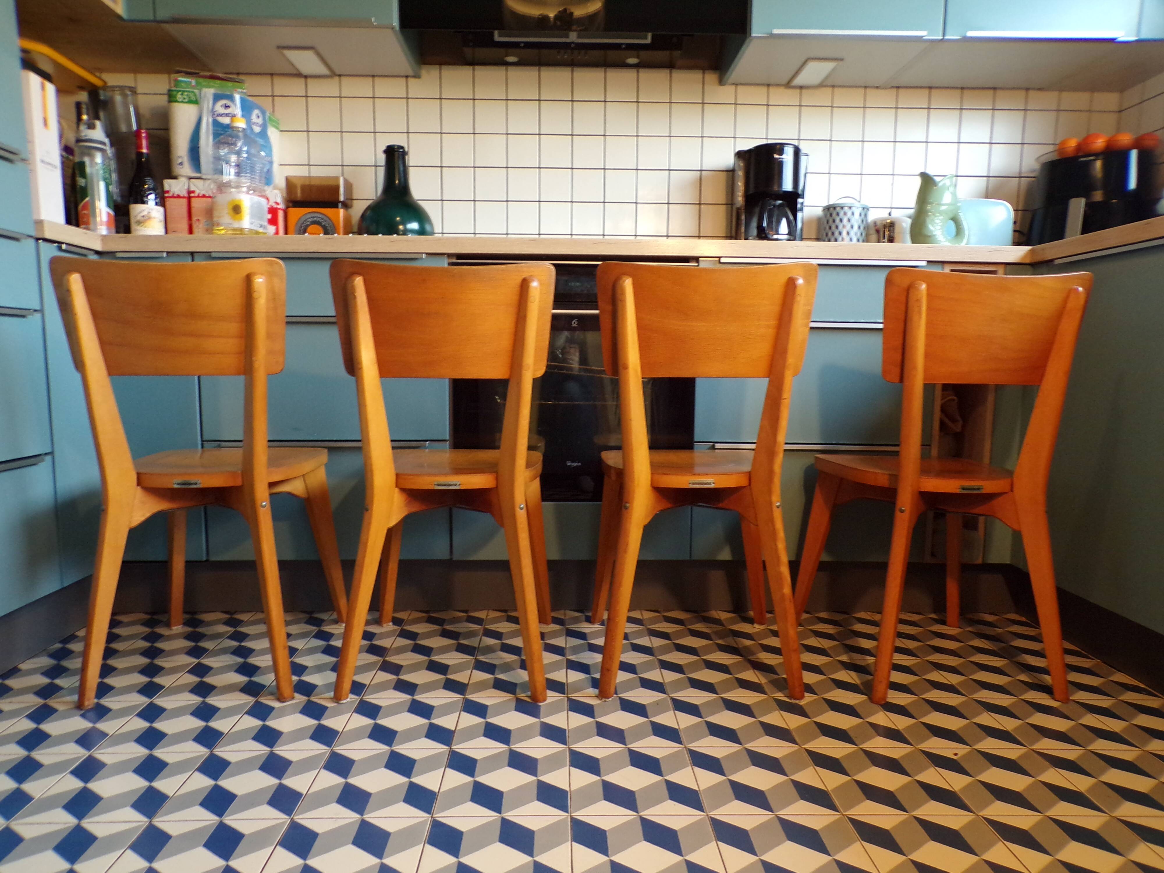 4 chaises de bistrot Monobloc Luterma