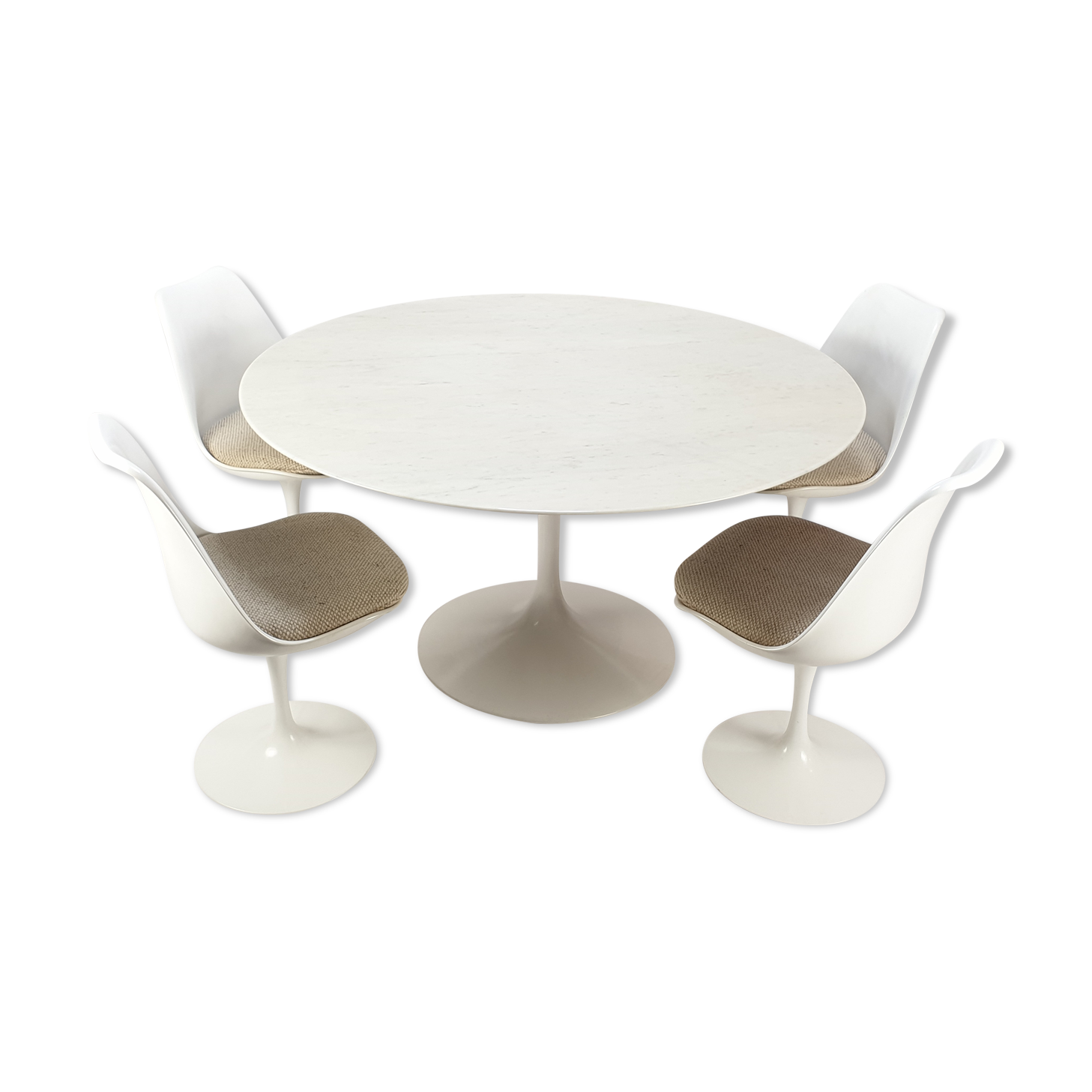 Tulip dining set by Eero Saarinen for Knoll, 1960