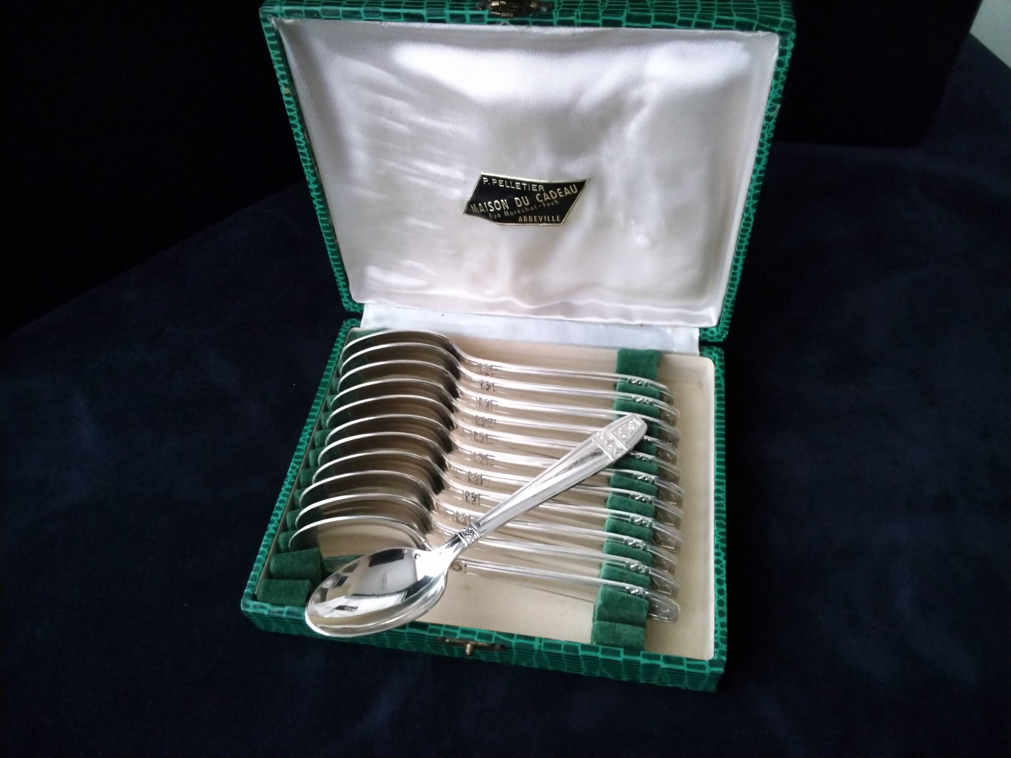 Box of 12 silver-plated coffee spoons, Grand Prix model