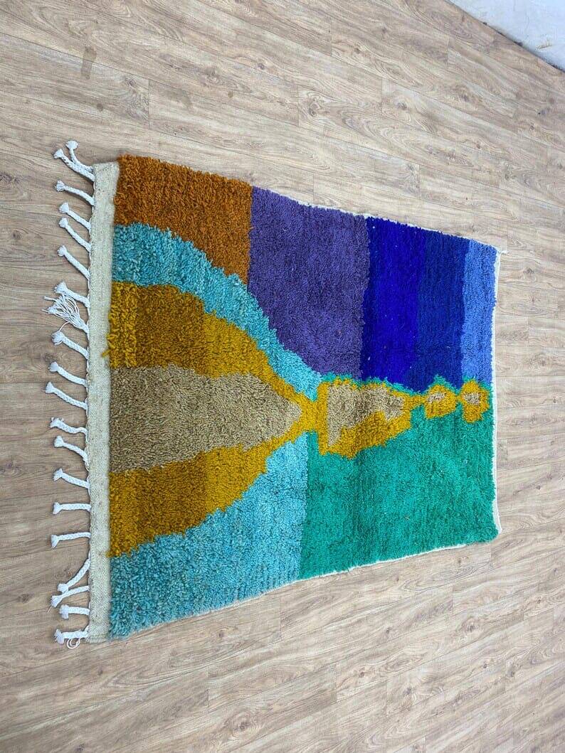 Colorful handmade Berber rug, traditional style, size 150 x 250 cm