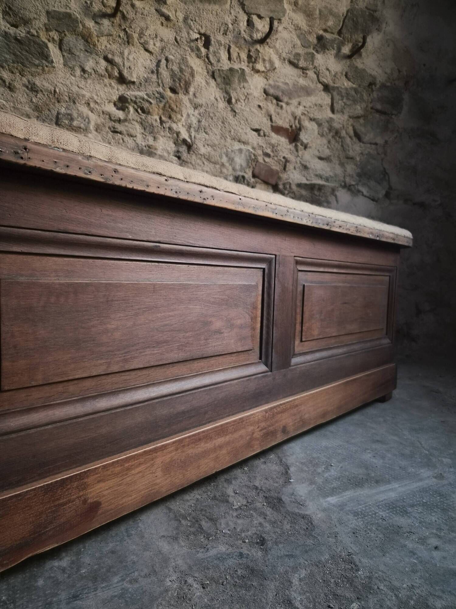 Antique French oak storage bench / blanket box, 1800–1850