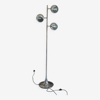 Eyeball floor lamp