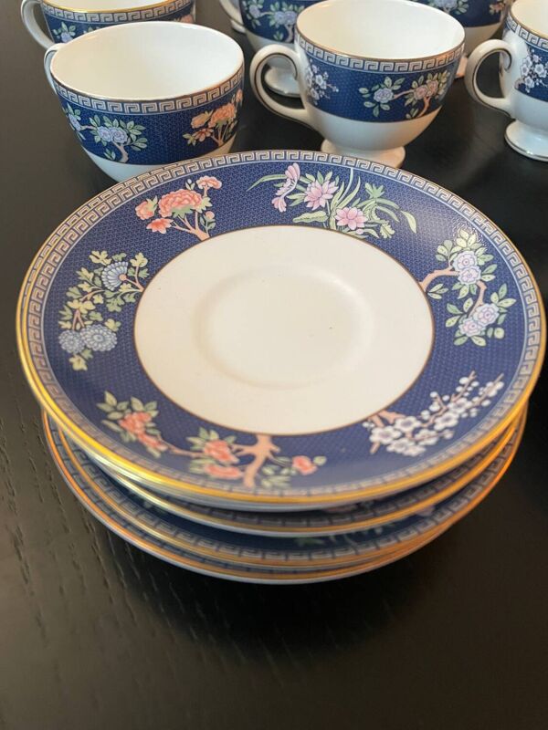 Set de tasses à café/soucoupes/sucrier/pot de lait/theiere