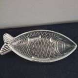 Fish-shaped glass cup