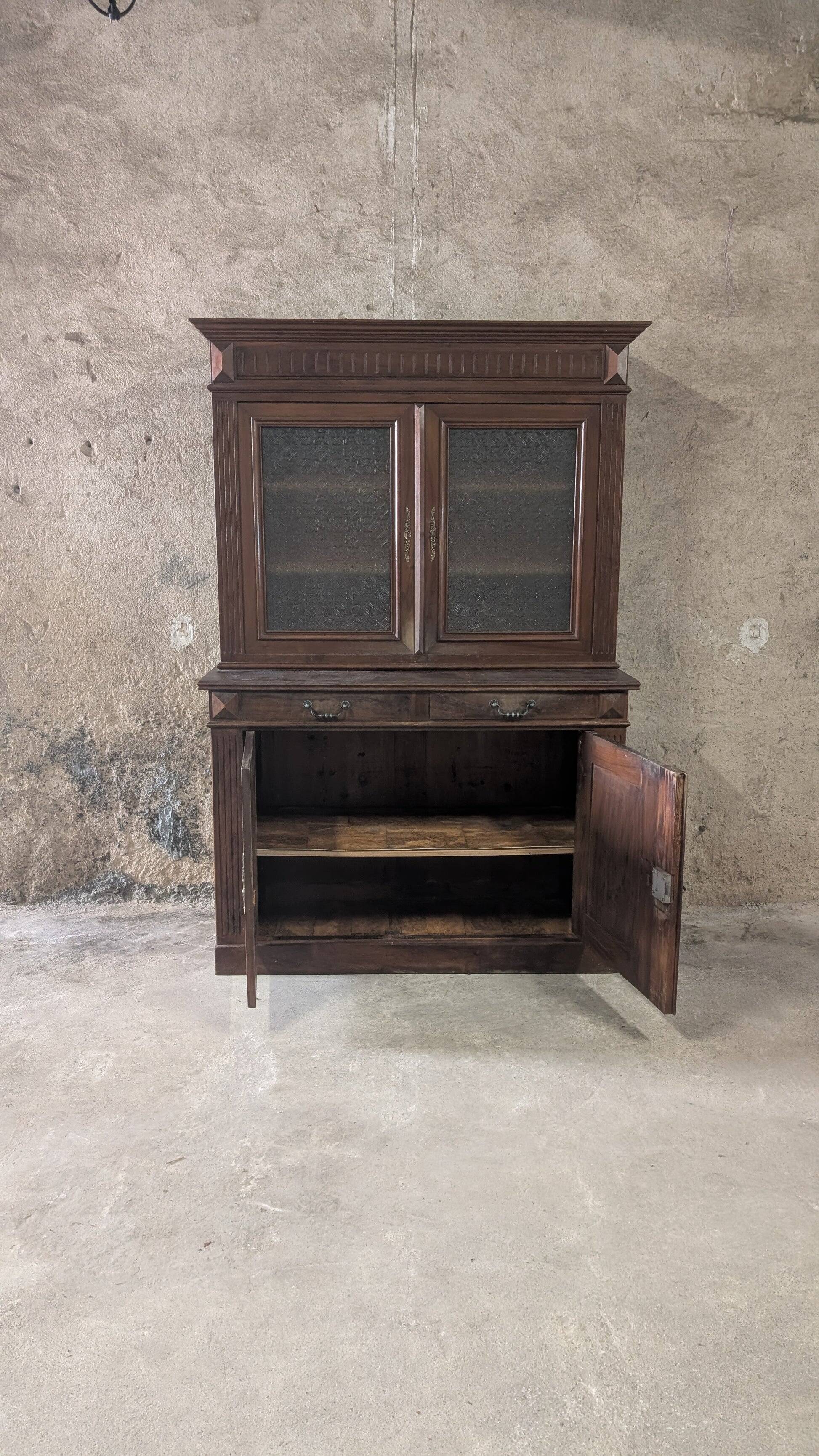 Solid wood display cabinet