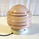 Plafonnier ou lampe à poser abat-jour opaline rose et support porcelaine– années 50