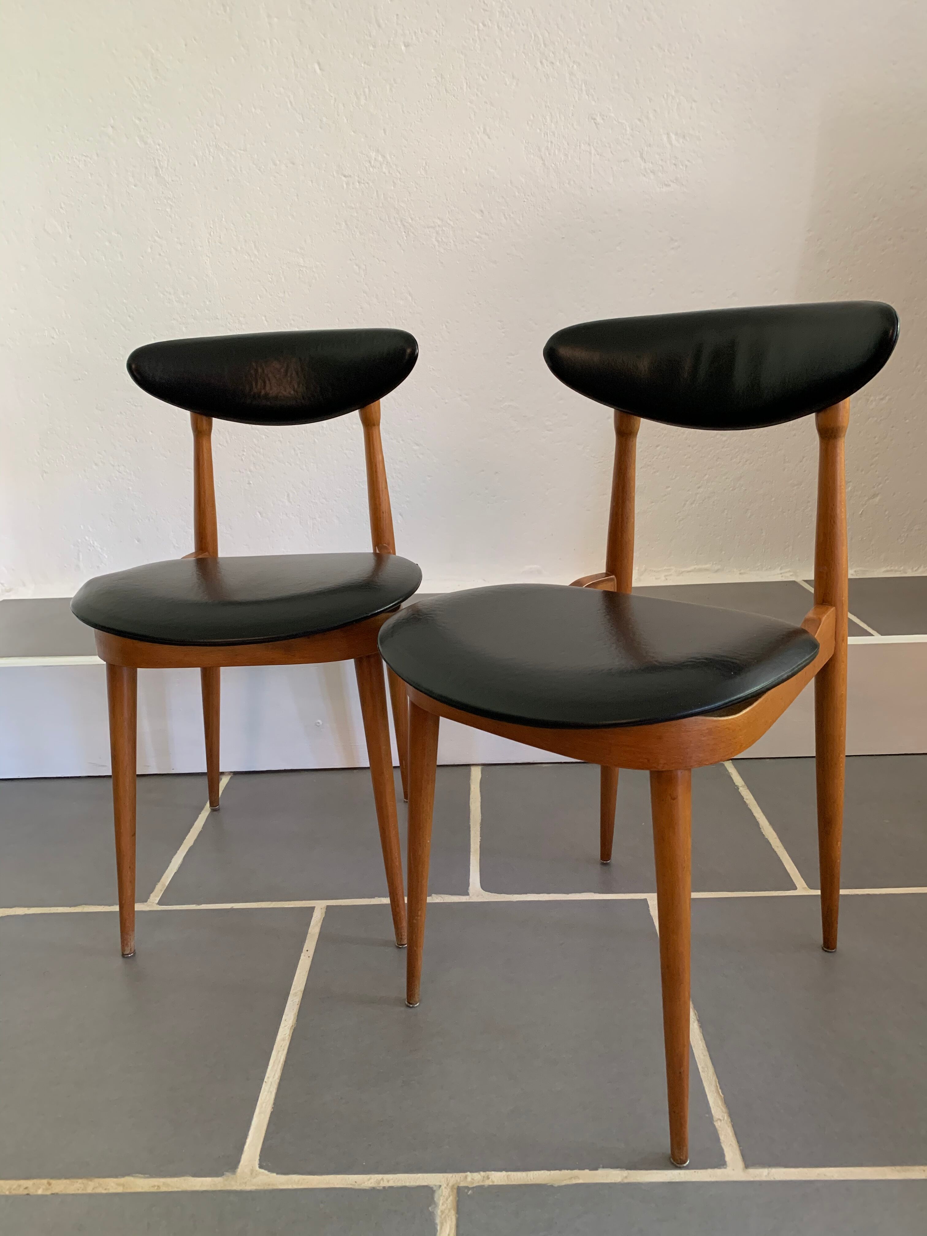 Pair of Baumann unicorn model