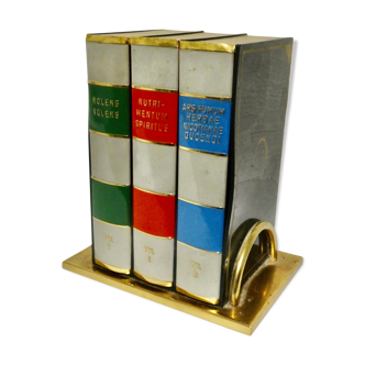 Cigarettes holder