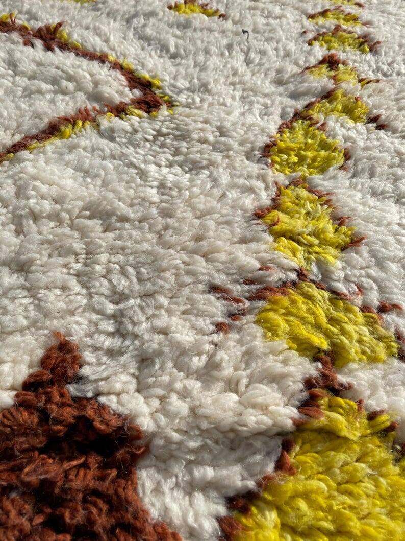 Traditional handmade Berber carpet 250cmx150cm
