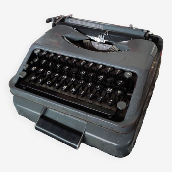 Hermes typewriter