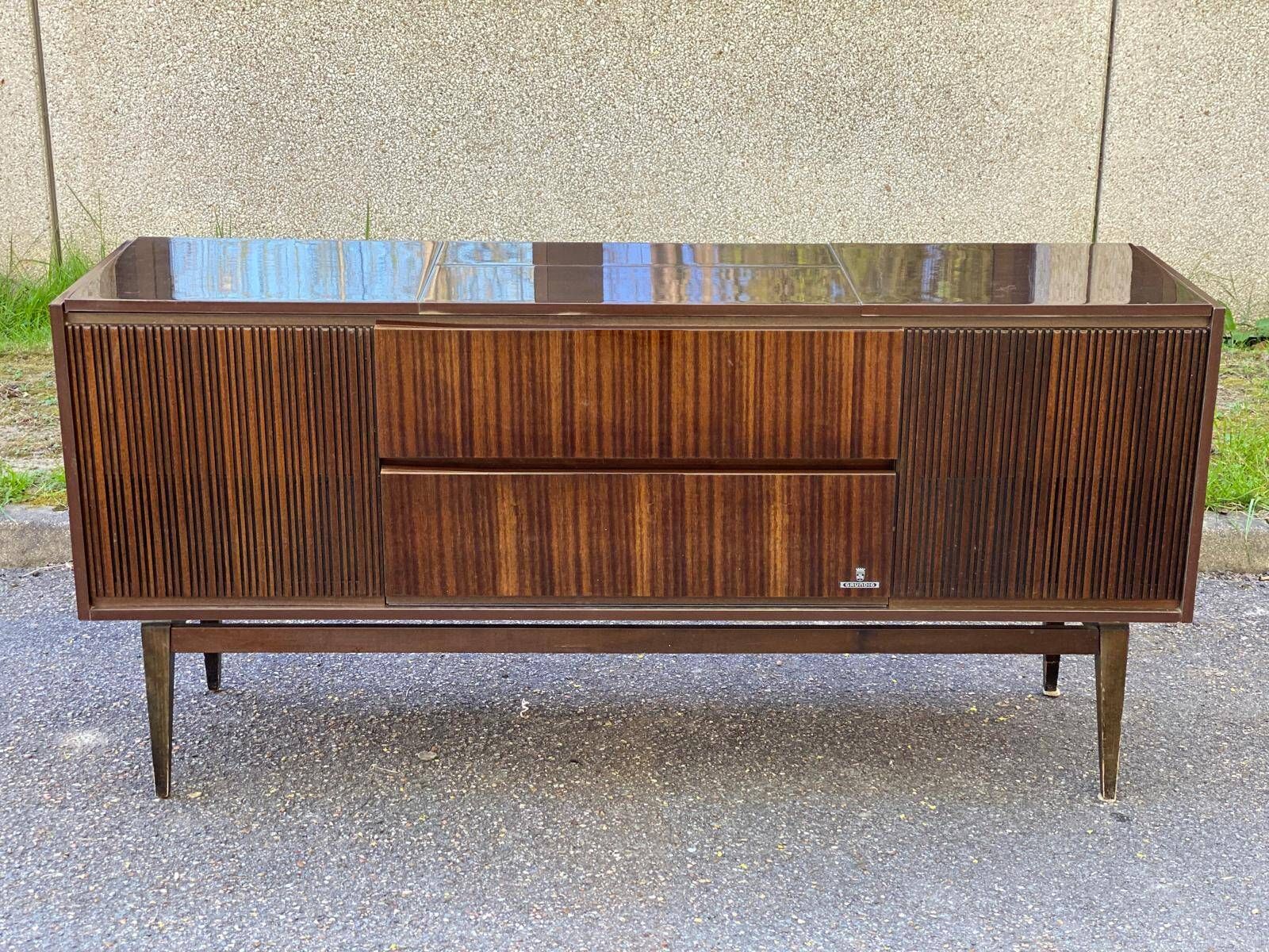 Grundig Scandinavian Hifi sideboard in wood and lacquered rosewood