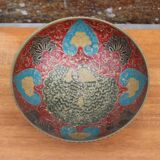 Decorative bowl in hammered brass, oriental style