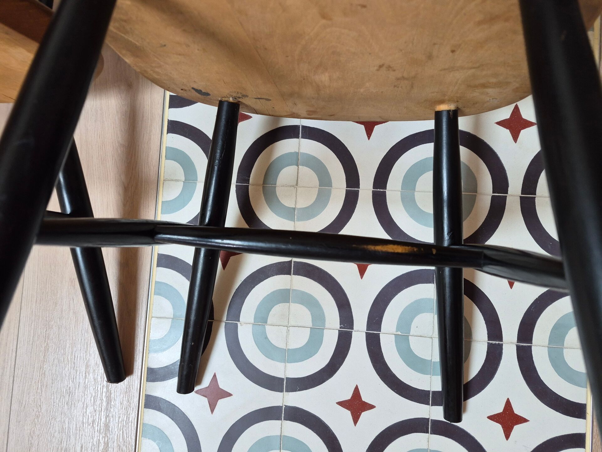 Lot de 2 chaises scandinaves type Fanett