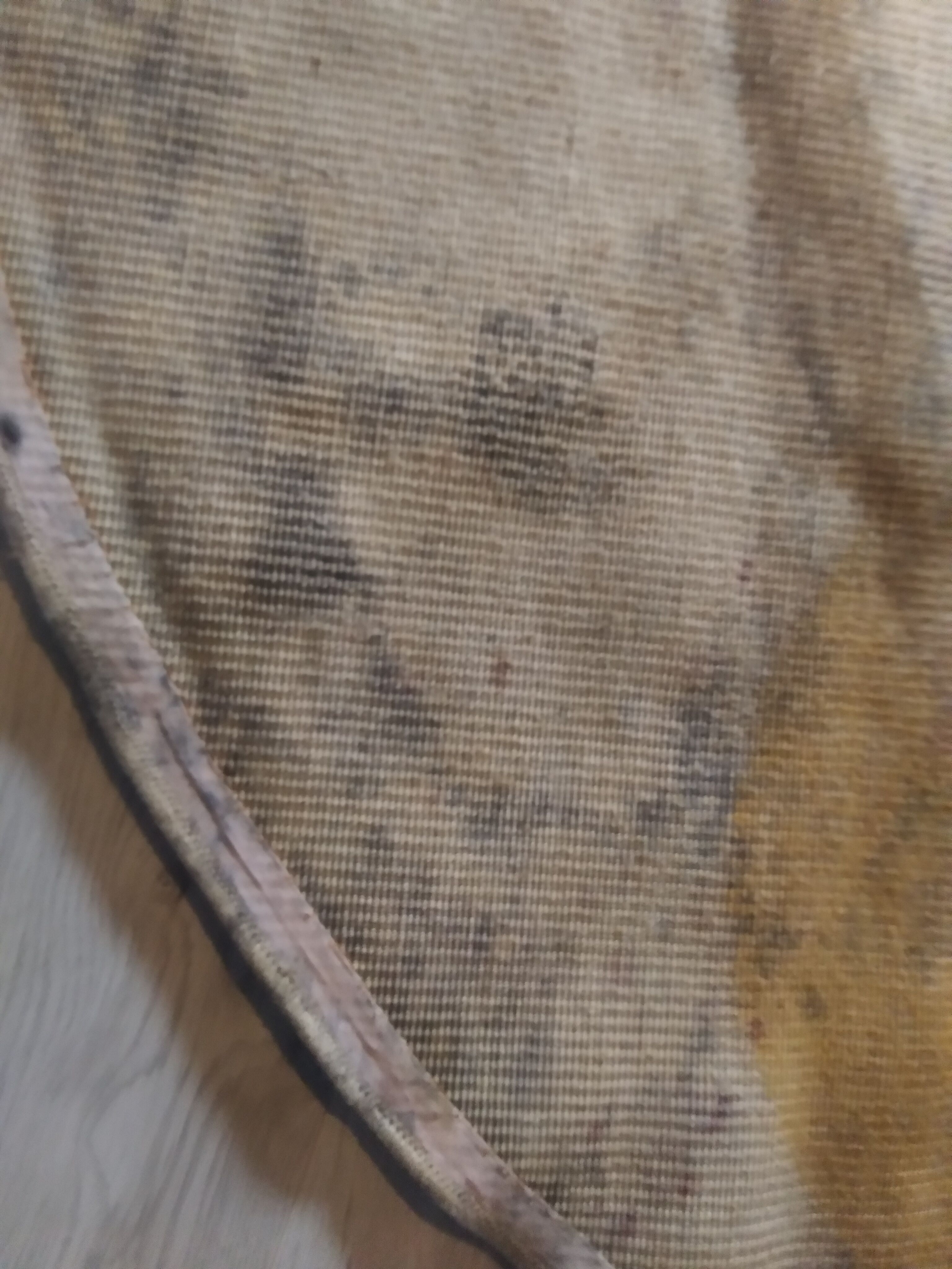 Vintage wool round carpet