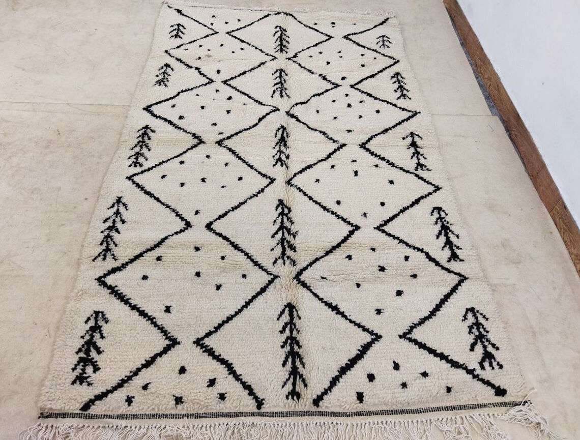 Moroccan Berber Carpet 260x150cm