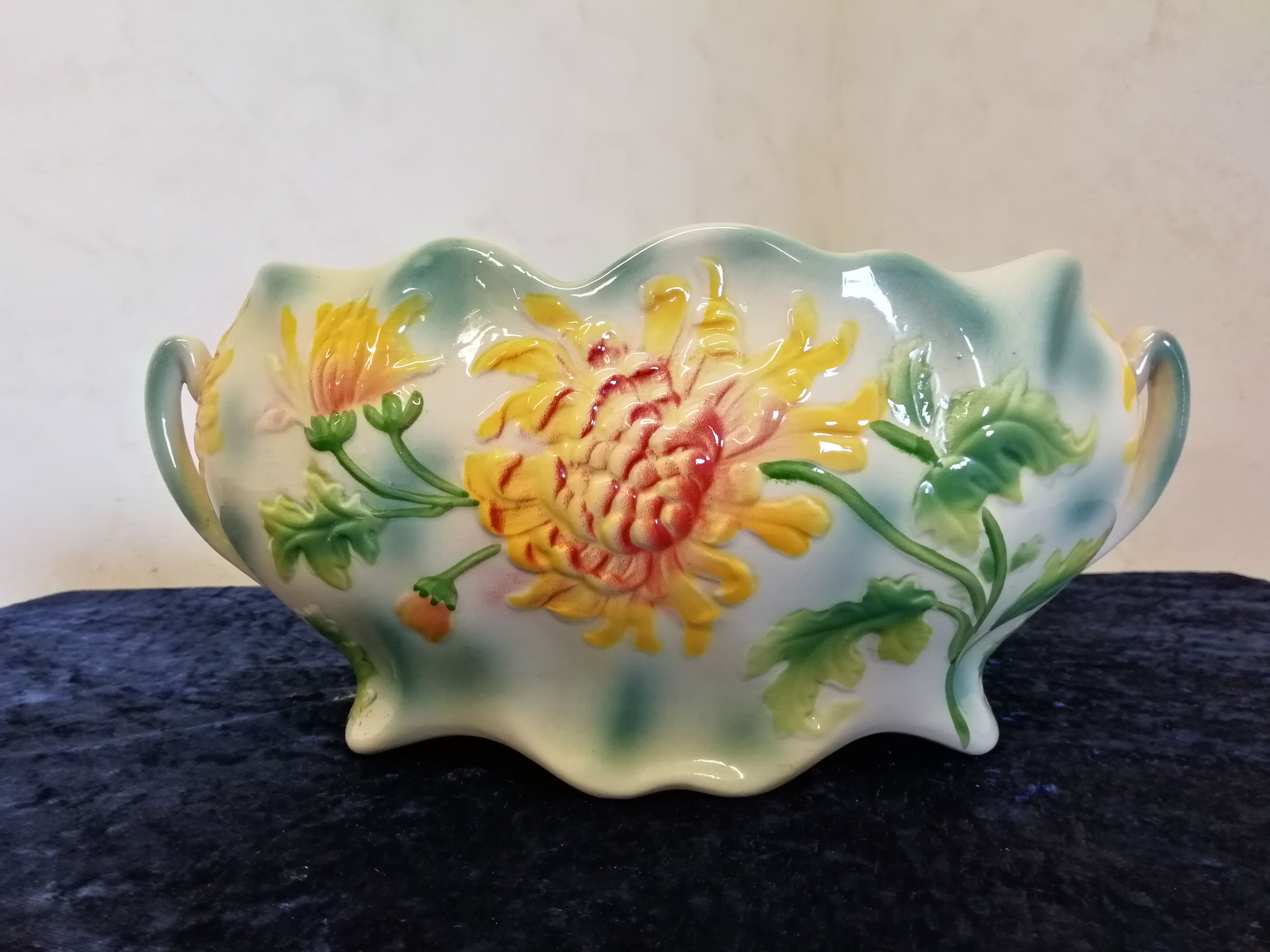 Planter in Barbotine St Clement