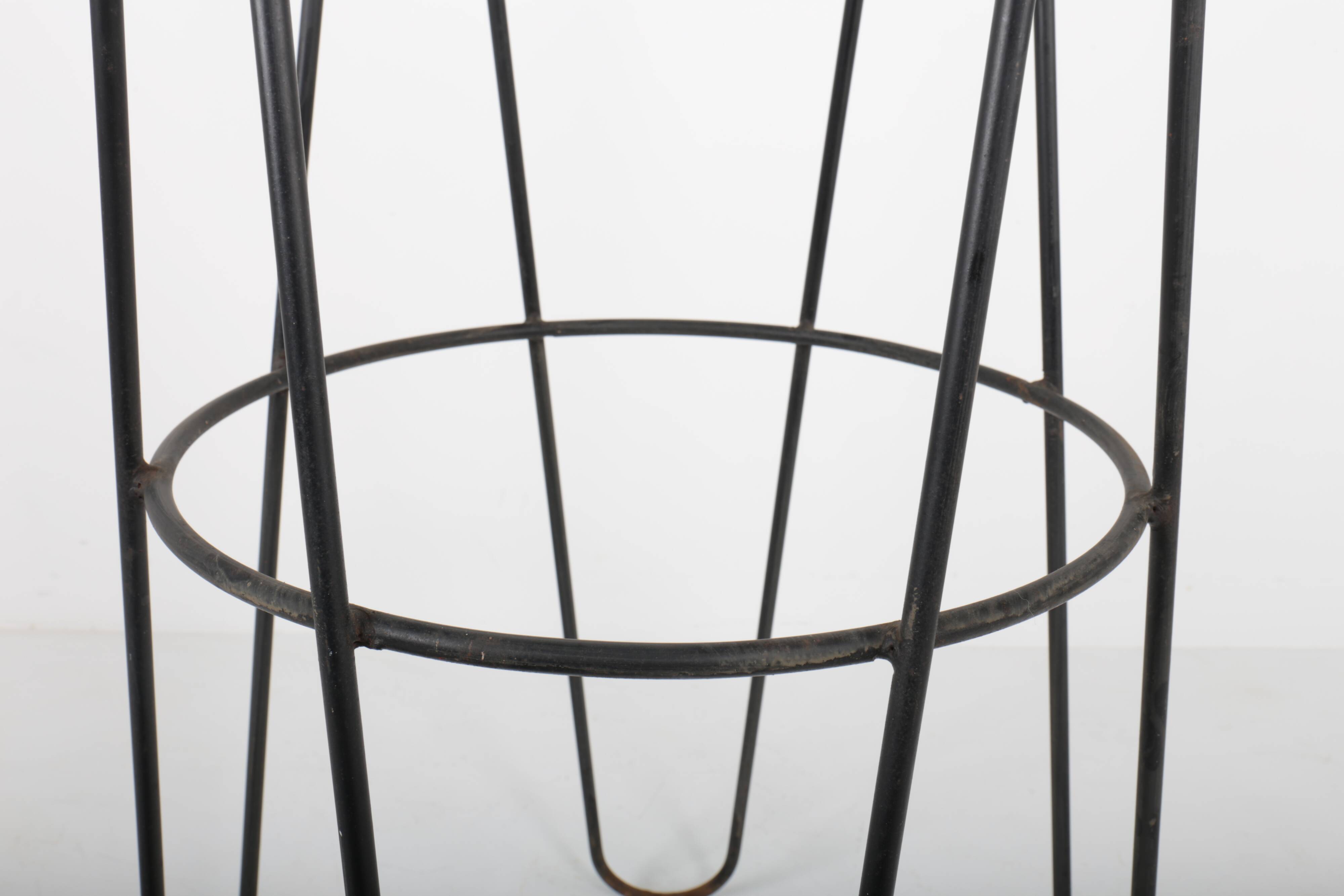 Clef de tre coat rack  1950s